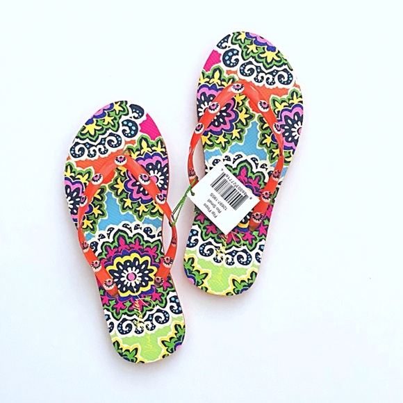 Vera Bradley Shoes - Darling Vera Bradley Retired Pattern Flip Flops